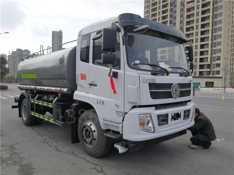 湖北盈通汽車(chē)環(huán)衛(wèi)清掃車(chē)廠(chǎng)家